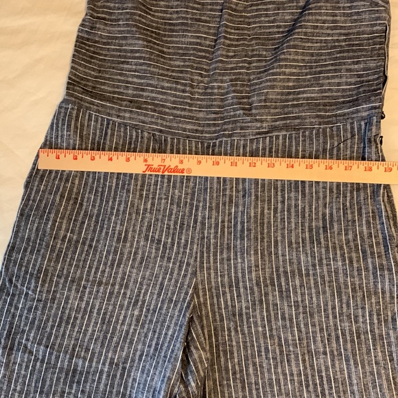 Beachlunchlounge Linen cropped jumpsuit - Picture 4 of 9